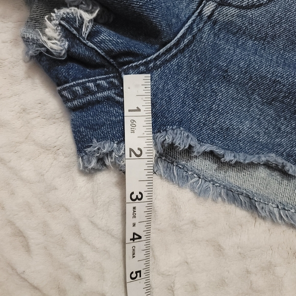 Show Me Your Mumu Dallas High Waisted Short Women's Size 27 Medium Wash - Picture 11 of 15